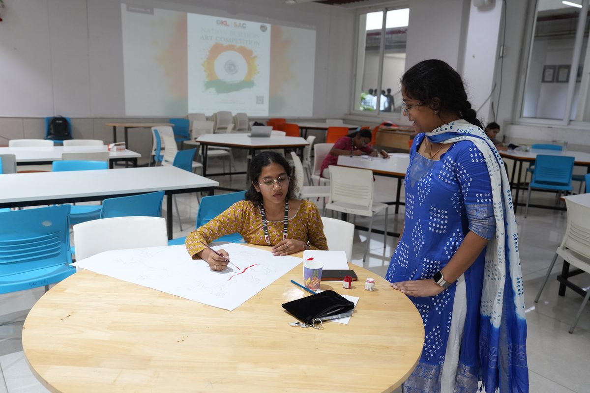 Arts & Painting Club activity photo 3