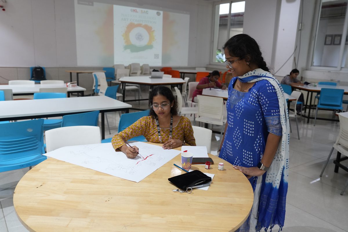 Arts & Painting Club activity photo 4