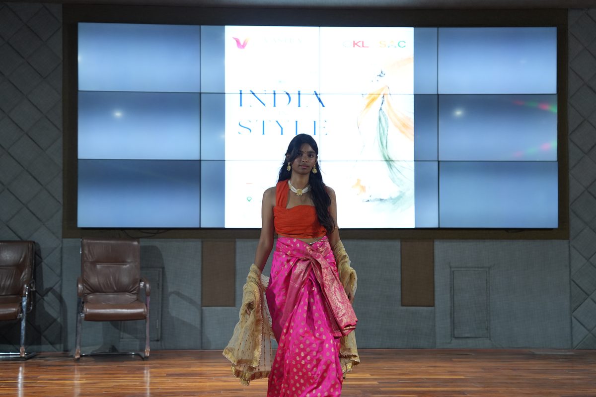 Vastraa (Fashion) Club activity photo 6